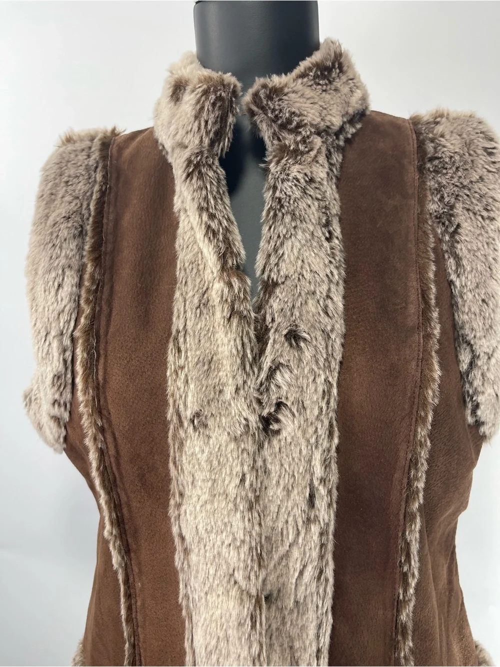 Live a Little Brown Leather Faux Fur Trim Western Cowgirl Vest Size Large - Picture 3 of 15